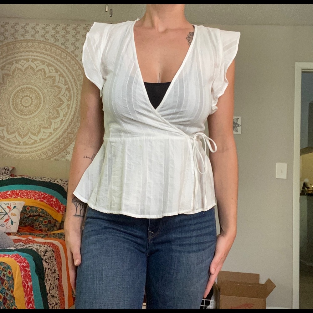 Cute, white classy shirt